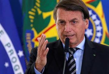 "Sólo Dios me saca de la silla presidencial, dice el mandatario Jair Bolsonaro