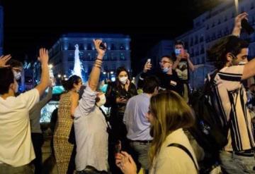 Con fiesta, España celebra el fin del estado de alarma