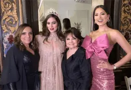 Miss Universo portó vestidos de Teté Rosado