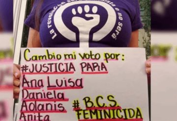 Te cambio mi voto por mi hermana asesinada Feministas se manifiestan durante la jornada electora