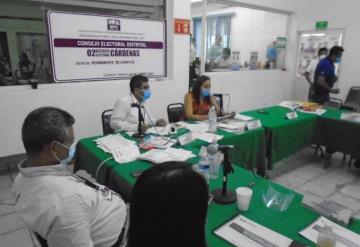 Realizan cómputos distritales; revisan partidos los resultados