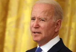 Biden estudia crear un ´teléfono rojo´ con China