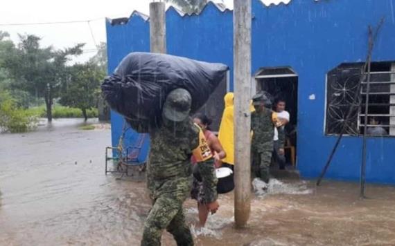 El Ejército y Fuerza Aérea Mexicana, continúan aplicando el Plan DN-III-E, en su fase de recuperación por la pasada inundación