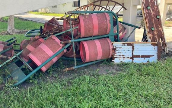 En completo abandono se encuentra las instalaciones del Deportivo La Ceiba en Cárdenas 