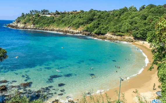 Cierran playas en Puerto Escondido, Oaxaca, para evitar más casos de COVID-19