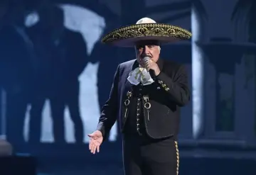 Aseguran que Vicente Fernández está "deprimido y sordo"