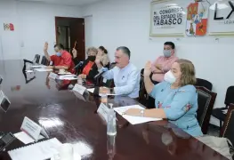 Propone Adán Augusto reducir diputados locales, de 35 a 29