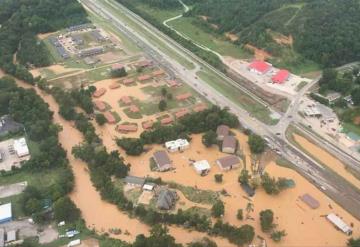 Inundaciones en Tennessee dejan al menos 21 muertos y decenas de desaparecidos