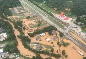 Inundaciones en Tennessee dejan al menos 21 muertos y decenas de desaparecidos