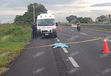 Localizan cuerpo de una mujer en la autopista Cárdenas-Coatzacoalcos