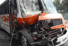 12 personas lesionadas en accidente vial en Iztapalapa