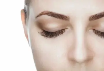 ¿Por qué se te caen las pestañas y las cejas?