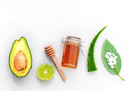 Conoce los beneficios de usar skincare con ingredientes naturales y org&aacute;nicos