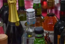 Impuestos a bebidas alcoh&oacute;licas