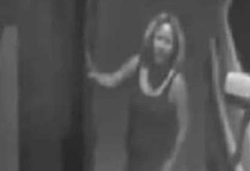 Vecinos exhiben nueva modalidad de extorsión; la mujer tocaba las puertas pidiendo ayuda