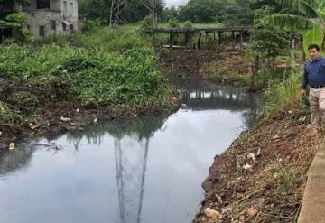 Realizan trabajos de limpieza en dren de Villa Playas del Rosario; eran afectados por las fuertes lluvias