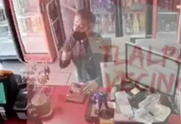 Se hace pasar por sacerdote para pedir dinero en locales de la CDMX