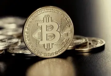 Bitcoin alcanza precio récord de más de 66 mil dólares