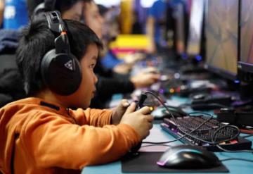 Criminales reclutan a niños a través de videojuegos