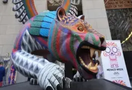 Alebrijes oaxaqueños gigantes conquistan el corazón de NY