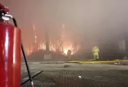 Continúa Protección Civil con trabajos para controlar incendio en Ciudad Industrial
