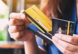 Al no pagar deudas de tus tarjetas de crédito el banco podría retener tu salario