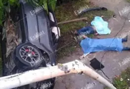 Camioneta cae del puente Grijalva III