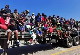 Caravana migrante rechaza pruebas r&aacute;pidas de Covid-19