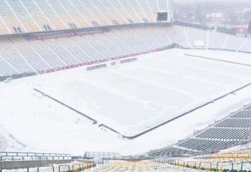 Nieve invade cancha en la que la Selección Mexicana enfrentará a Canadá