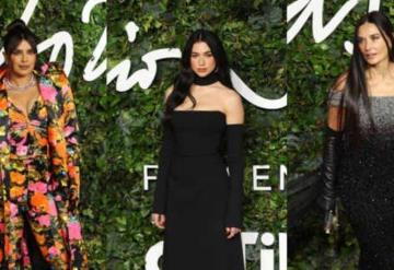 Demi Moore y Dua Lipa apuestan al negro para los Fashion Awards