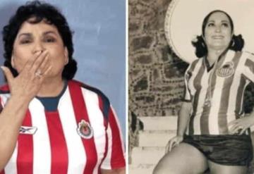 Chivas agradece y recuerda a su más leal seguidora, Carmen Salinas