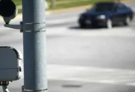 Descubre la infidelidad de su esposo tras recibir una multa por exceso de velocidad