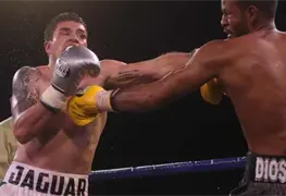 Jaguar M&aacute;rquez domin&oacute; al Furia Urbaneja pero se qued&oacute; sin t&iacute;tulo del CMB