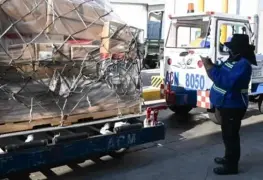 López Obrador publica decreto para quitar control de aduanas al SAT