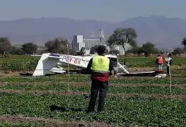 Desplome de avioneta deja 2 heridos en Puebla