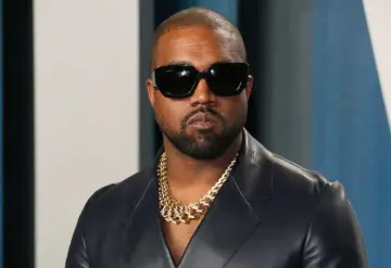 Kanye West ya olvido a Kim Kardashian y sale con Julia Fox