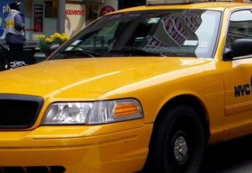 Taxi cobra más de 230 mil pesos a pasajeros por un viaje