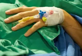 Mujer acude a clínica por liposucción y pierde la vida en Nuevo León