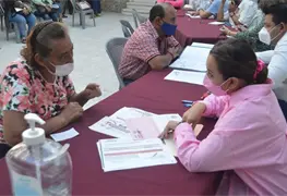 Reanuda Alma Espadas audiencias p&uacute;blicas