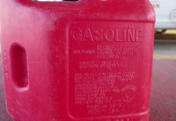 Adulto mayor se rocía gasolina y se prende fuego en Sinaloa