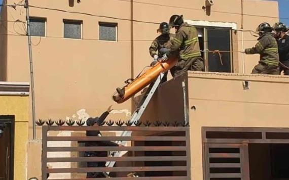 En Sonora un operador de gas recibe descarga eléctrica al prestar su servicio en segunda planta