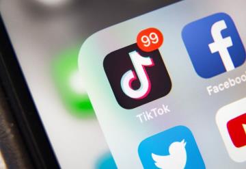 Trabajadora del Sam´s enamora a usuarios de TikTok