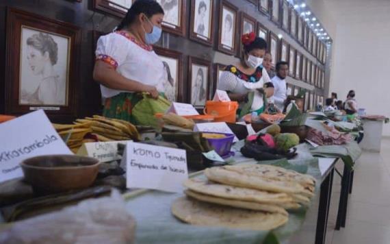 Estudiantes choles de Tacotalpa enaltecen el Día Internacional de la Lengua Materna