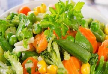 Cinco usos y formas de aprovechar el agua de las verduras cocidas