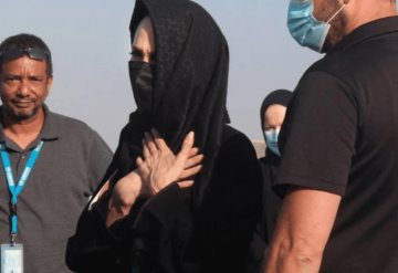 Angelina Jolie visita Yemen en apoyo a la paz y a millones de desplazados