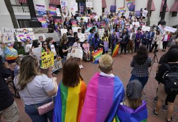 Aprueban en Florida proyecto No digas gay