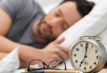 ¿Roncar al dormir? Estas son algunas consecuencias a la salud, según experto