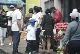 Ecuador dice adi&oacute;s a la restricci&oacute;n de sana distancia por Covid-19