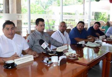 Asociación de Mototaxis de Tabasco firma convenio con representantes de la financiera GV