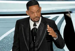 Will Smith se disculpa con Chris Rock